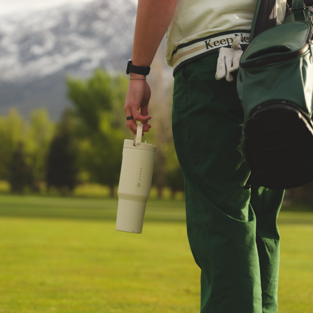 cream-40oz-1182ml-l3 Web-Product_Images-Sport_40-Cream-10.png